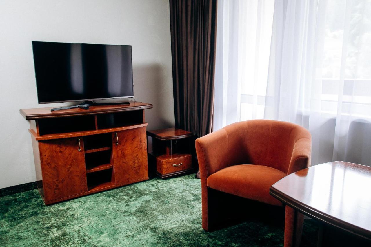Stanislavsky Hotel Group 亚列姆切 外观 照片
