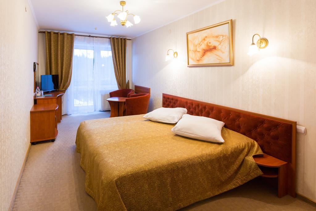 Stanislavsky Hotel Group 亚列姆切 外观 照片